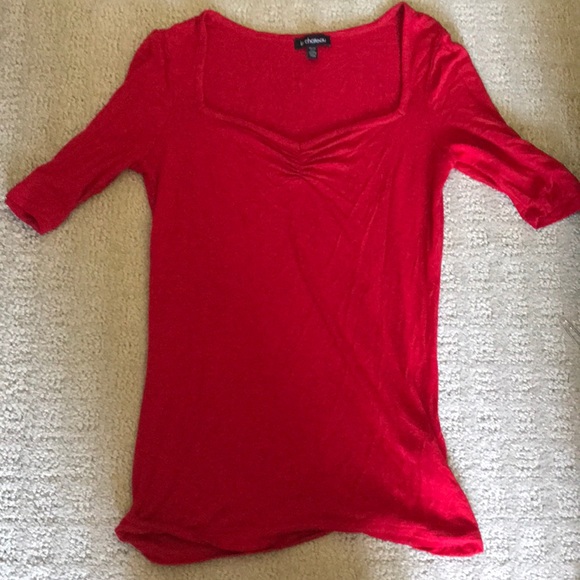 Le Chateau top - Picture 2 of 2